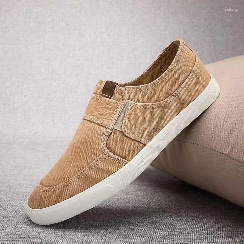 Chaussures décontractées Vulcanisé Canvas Fashion Men Sneakers Designer Slip on Flat confortable Travail Tenis masculino