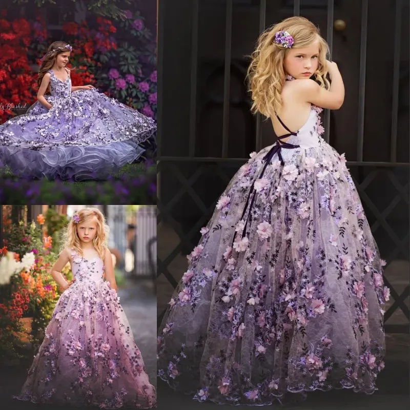 Sukienki Wspaniałe puszyste kwiatowe sukienki z 3D kwiatową aplikację vneck koronkowe dziewczyny z tyłu sukienki urodzinowe