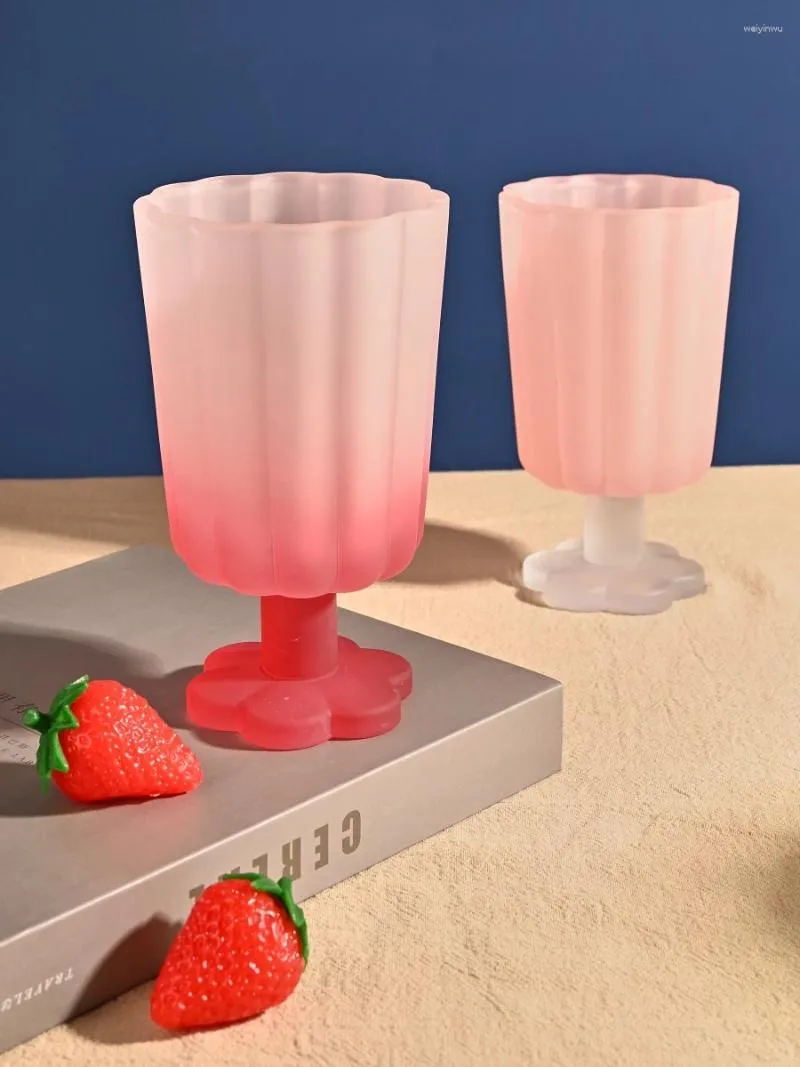 Vinglas Glores Lovely Flower Ice Cream Dessert Cold Drink Glass Creative Oregelbundet vatten Classic Color Yoghurt Juice Fairy Tall