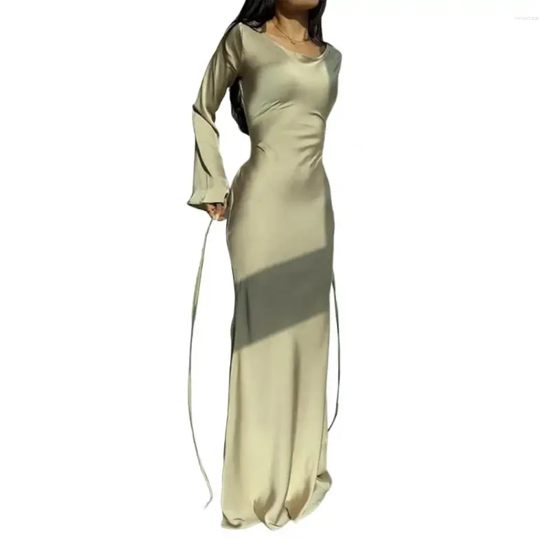 Swobodne sukienki elegancka satynowa sukienka z długimi rękawami rogowymi na imprezę dla kobiet długość podłogi dla kobiet formalna suknia