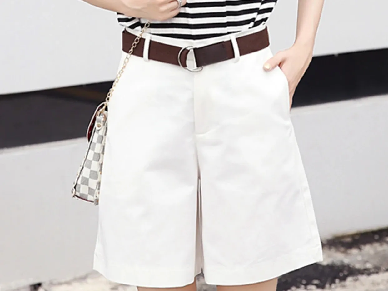 Korean Fashion Casual Summer Shorts Women Loose Wide Leg Pantalon Femme Belt Green White High Waist Shorts Female S-XXL 240329