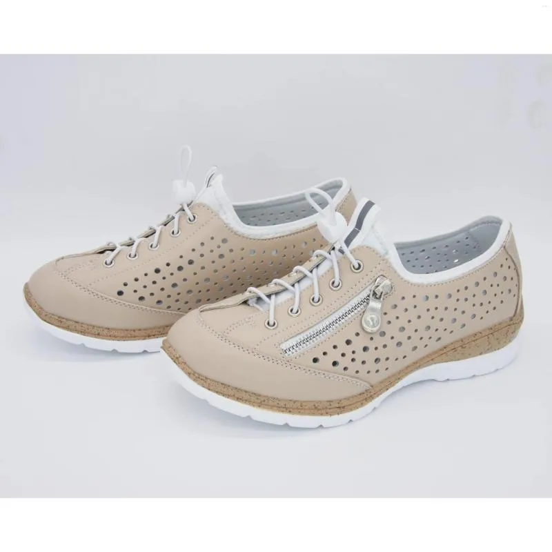 Scarpe casual primaverili ed estivi da donna flat sneaker comode donne 2024 allacciata di grandi dimensioni