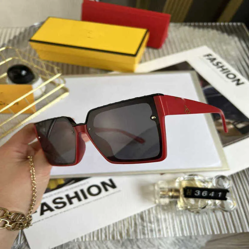 2024 Designer de luxo masculino feminino feminino mensa omenssu nglasses20 wwo menslig htweightlar lassesshow perspectiva finalitypola redligh etphot othytrav el