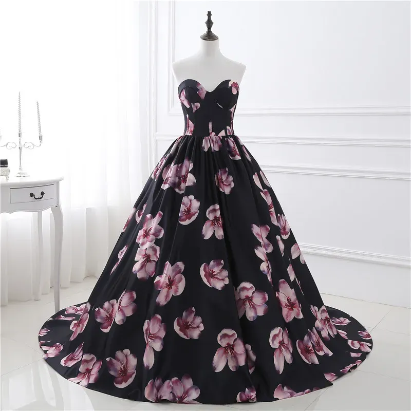 Dresses In Stock New Printed Flowers Prom Dress Ball Gowns Long Quinceanera Dress Sweetheart Floor Length Black Party Dresses