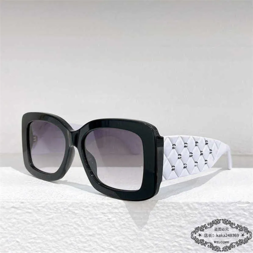 2024 Designer de luxe Nouveau concepteur de luxe Femme des lunettes de soleil INS La même grande lettre d'image imprime les lunettes de soleil CH5438