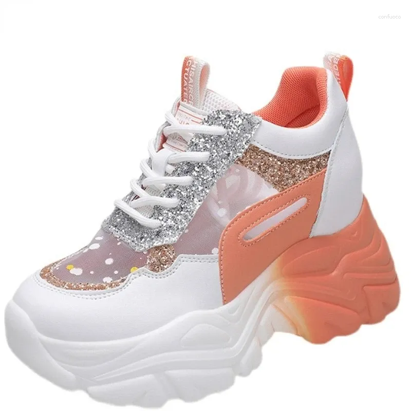 Casual skor kvinnor chunky sneakers andningsbara nät 9 cm kil klackar plattform chaussures femme sport pappa för kvinnlig