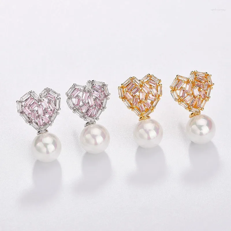 Stud -oorbellen dames voor de zomer 2024 Modieuze hartpearl studs oorlingen meisjes dagelijks dragen bijoux trending sieraden