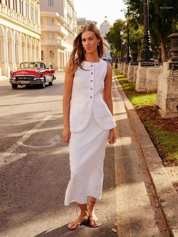 Arbetsklänningar elegant ärmlös västkjol sätter kvinnor fyrkantig krage enstaka pocket tops vita långa kjolar 2024 vår damkläder