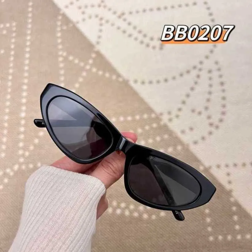 2024 diseñadores principales 10% de descuento en el diseñador de lujo Nuevas gafas de sol para hombres y mujeres 20% de descuento en gafas de moda de estilo de gato retorcido