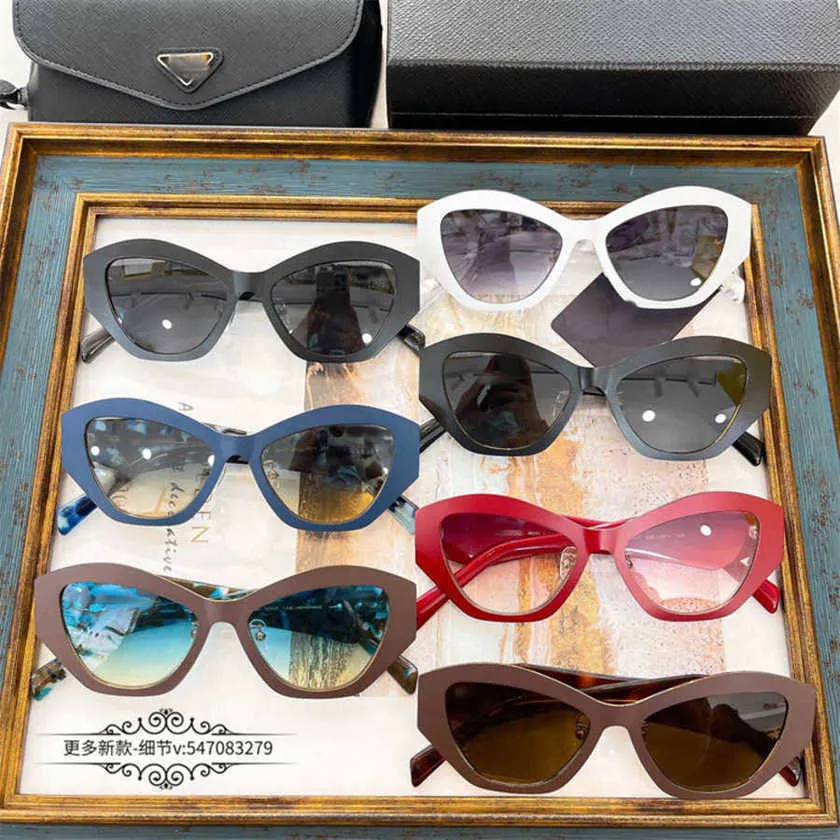 Lyxdesigner solglasögon Ny P Family Cat's Eye Women's Ins Network Red samma stil Personliga metallsolglasögon PR94WS