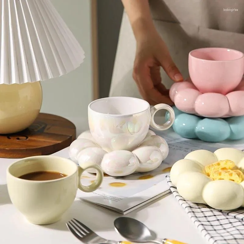 Mokken keramische kopjes en schotel series set wolkenbloemvorm ontbijt afternoon tea melk koffie mok huisdecoratie drinken