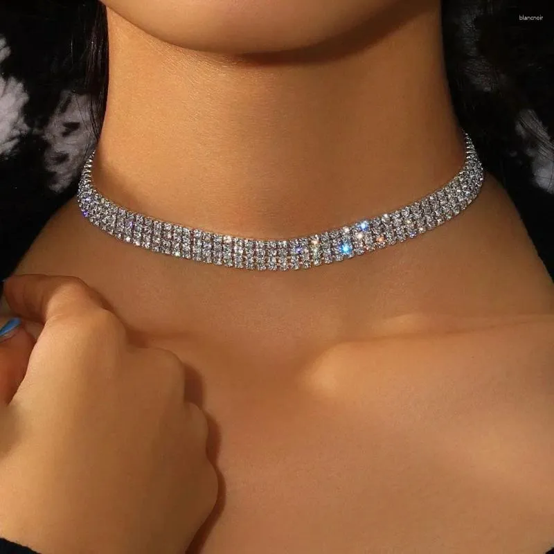 Choker Simple Multi Layered Rhinestone Halsbandsmycken för kvinnor Glänsande tenniskedjan Collar Accessories Gift