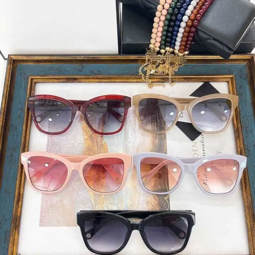 2024 Nouvelles lunettes de soleil de créateur de luxe de haute qualité Nouvelle xiangjia Chaîne de perles Femmes 5487 Populaire sur Internet des lunettes de soleil de même style pour le défilé de mode
