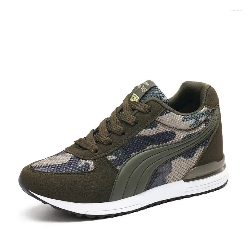 Scarpe casual di grandi dimensioni 35-42 donne primaverili ed estivi camuffando le donne militari piattaforma allacciata ad appartamenti