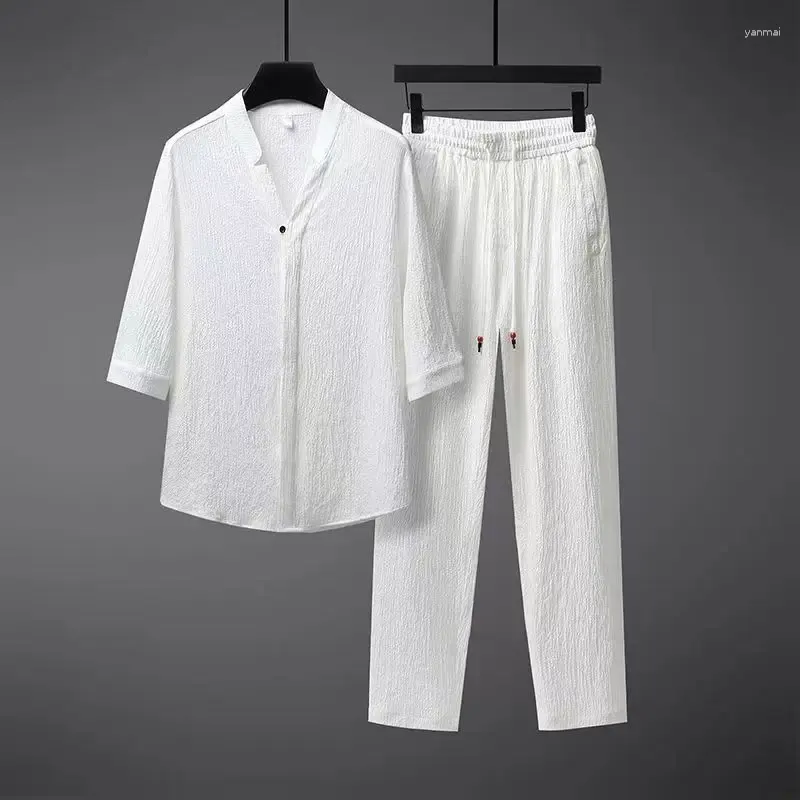 Suits de survêtement masculins Pantalons de chemises 2024 Été pour hommes Men de la mode, ensembles de sports décontractés T-shirts masculins et pantalons pleine grandeur M-4xl