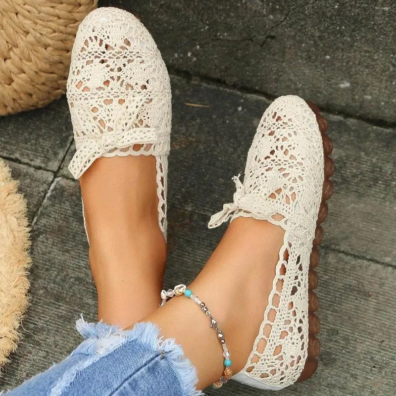 Casual schoenen Women Soft Sole Summer Flat Lace Mesh Bow Women's Hollow Out Air Loafers Dames Solid Color Sandals