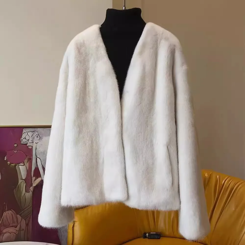 Autumn-inverno Velvet Mink Fur Feminino Feminino em V com todo o casaco de visita de moda