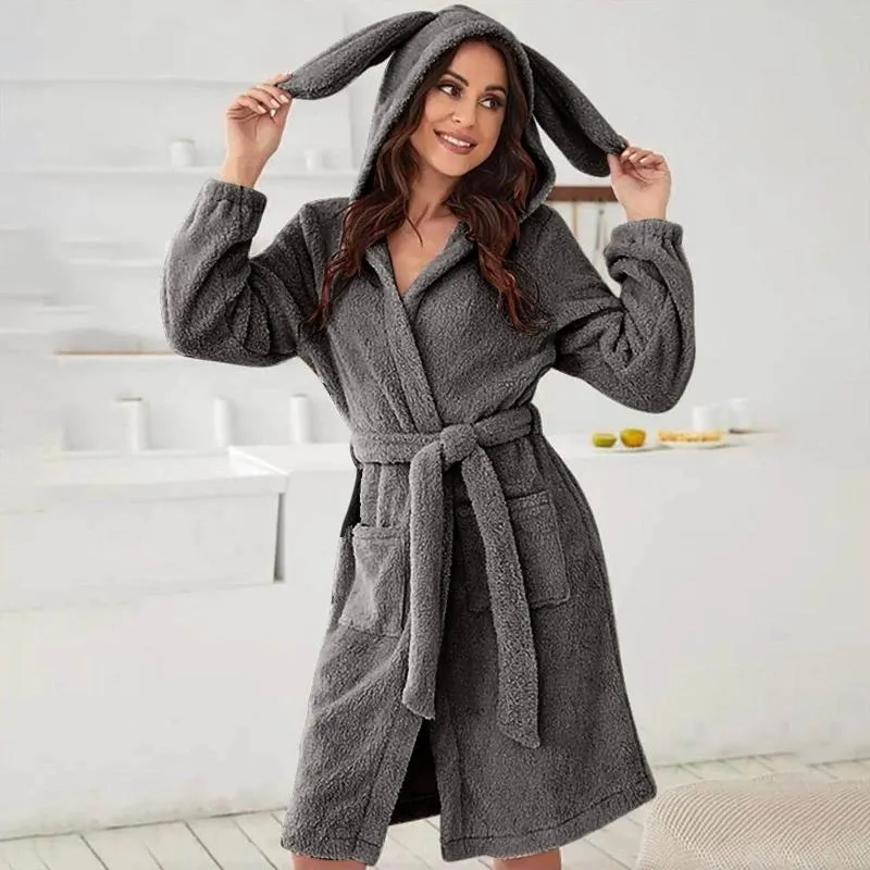 Hemkläder söt huva fleece mantel för kvinnors badrockar med huva djur kawaii tecknad design mjuk plysch varm natt sömnkläder