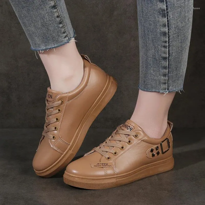 Chaussures décontractées Mesdames en vente 2024 Fashion Lace-Up-Up Solid Women's Vulcanie Spring Flat Outdoor Women Sneakers Zapatos