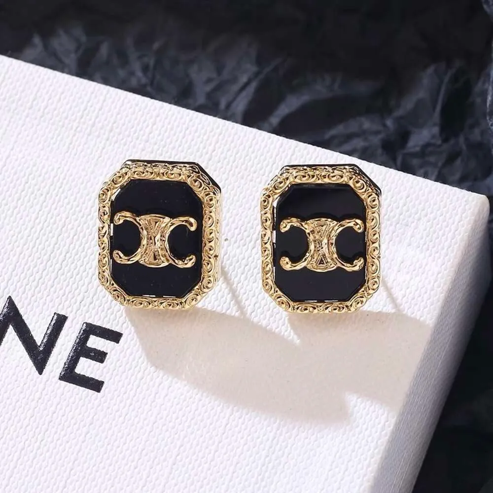 Geometric Black Triumphal Arch New 2024 Atmospheric French Autumn and Winter Earrings, Small Fragrant Style Earrings