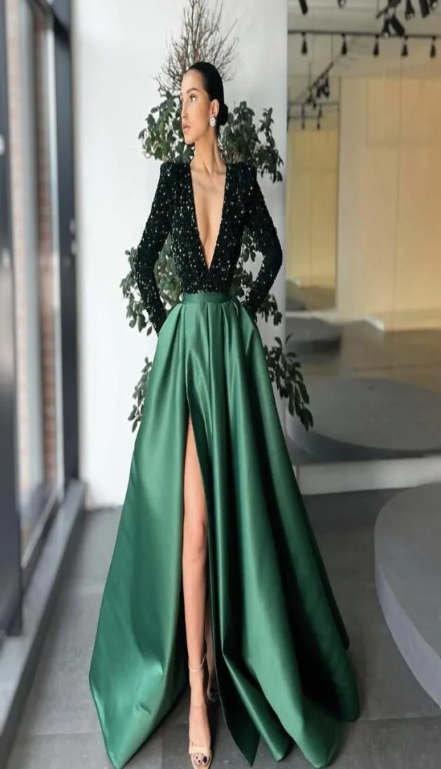 2022 Dark Green Elegant Evening Dresses With Long Sleeve Dubai Arabic Sequins Satin Prom Gowns Party Dress Deep VNeck High Split4165689