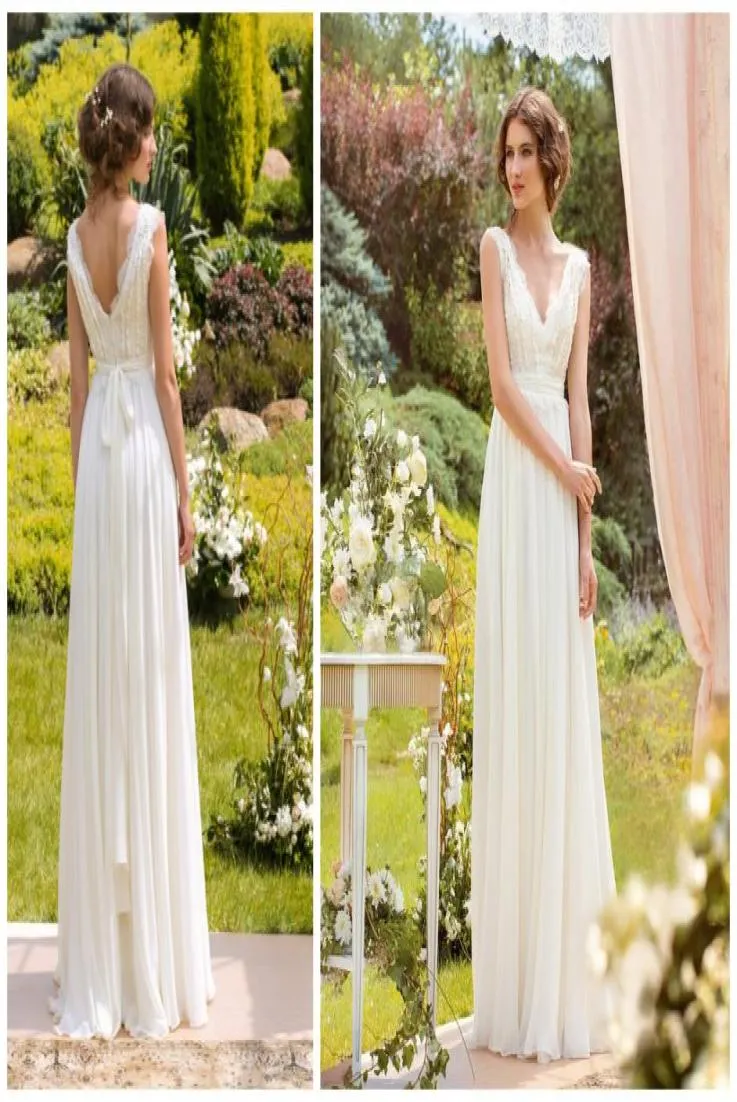 2019 Sexy Bohemian Wedding Dresses Chiffon and Lace Beach Garden Bridal Gowns with V Neck V Back Floor Length Custom Made New2798349