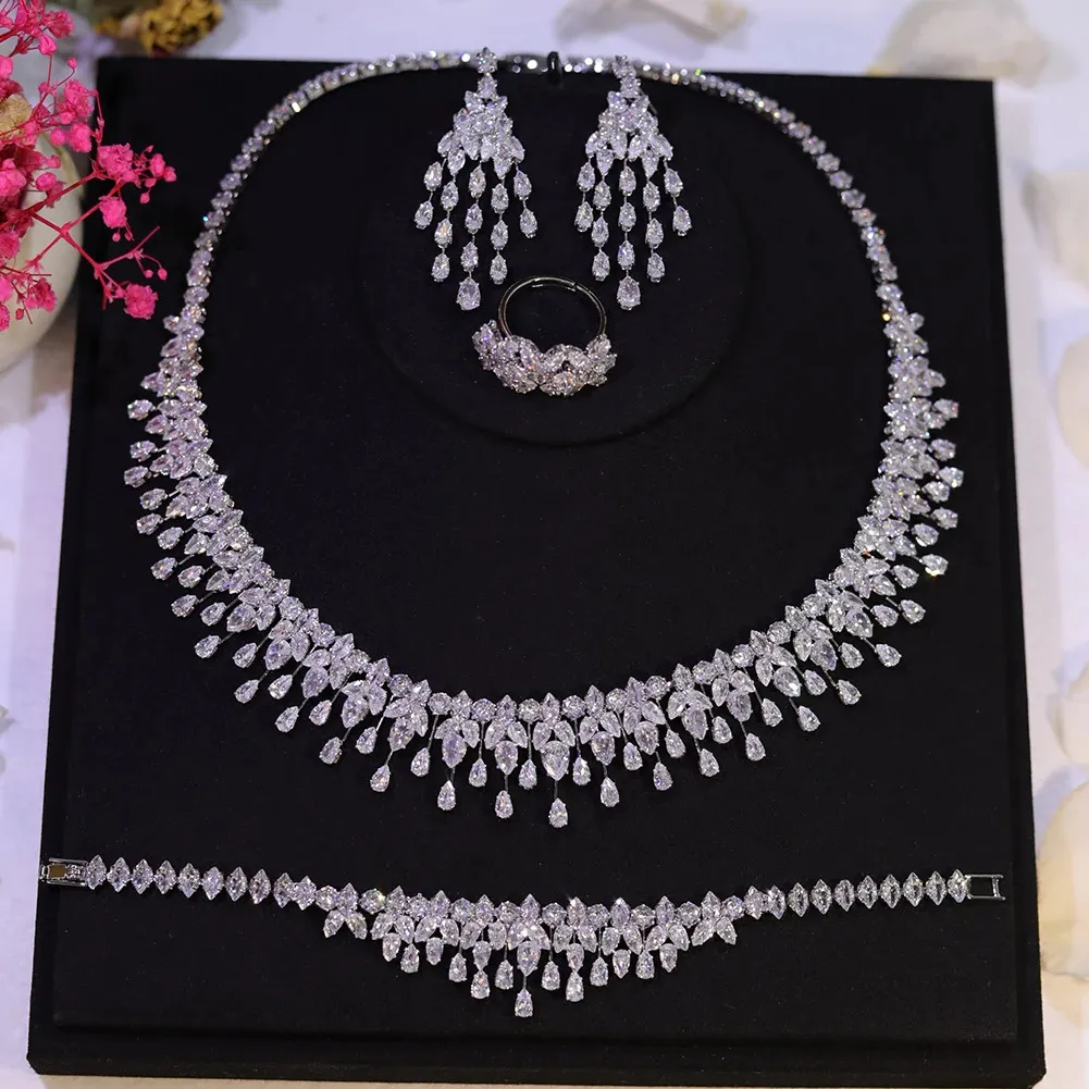 Sparkling 4pcs Bridal Zirconia Full Jewelry Sets For Women Party Luxury Dubai Nigeria Wedding Bridesmaids Accessories 240401