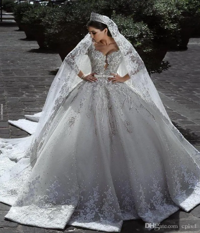 2021 Vestidos de novi Vintage Luxury White Wedding Abito da sposa abito a sfera in pizzo lungo africano perle musulmane Plus size Zuhair Murad B5495289