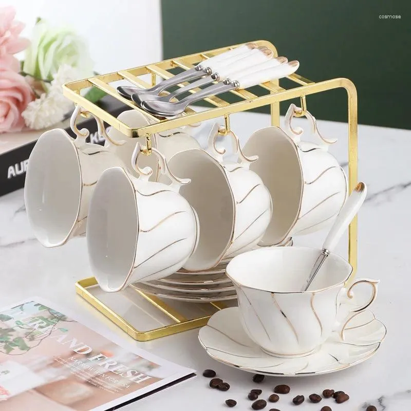 Tasses Saucers Elegant Bone China Coffee Set Gold Porcelain Tea Bowl Ceramics Creamer Teapot Milk Jug Café