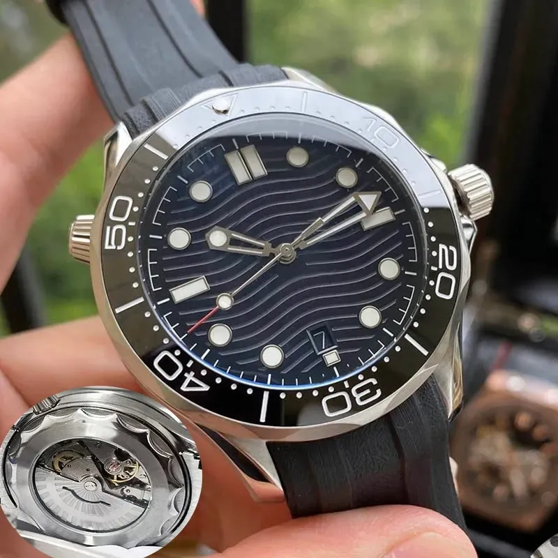 U1 Top de qualité AAA Watch Ceramic Bezel NTTD 42mm Men Orologio Sapphire Mens Watches Mouvement mécanique automatique Montre de Luxe 300M Limited Edition Wristcarts