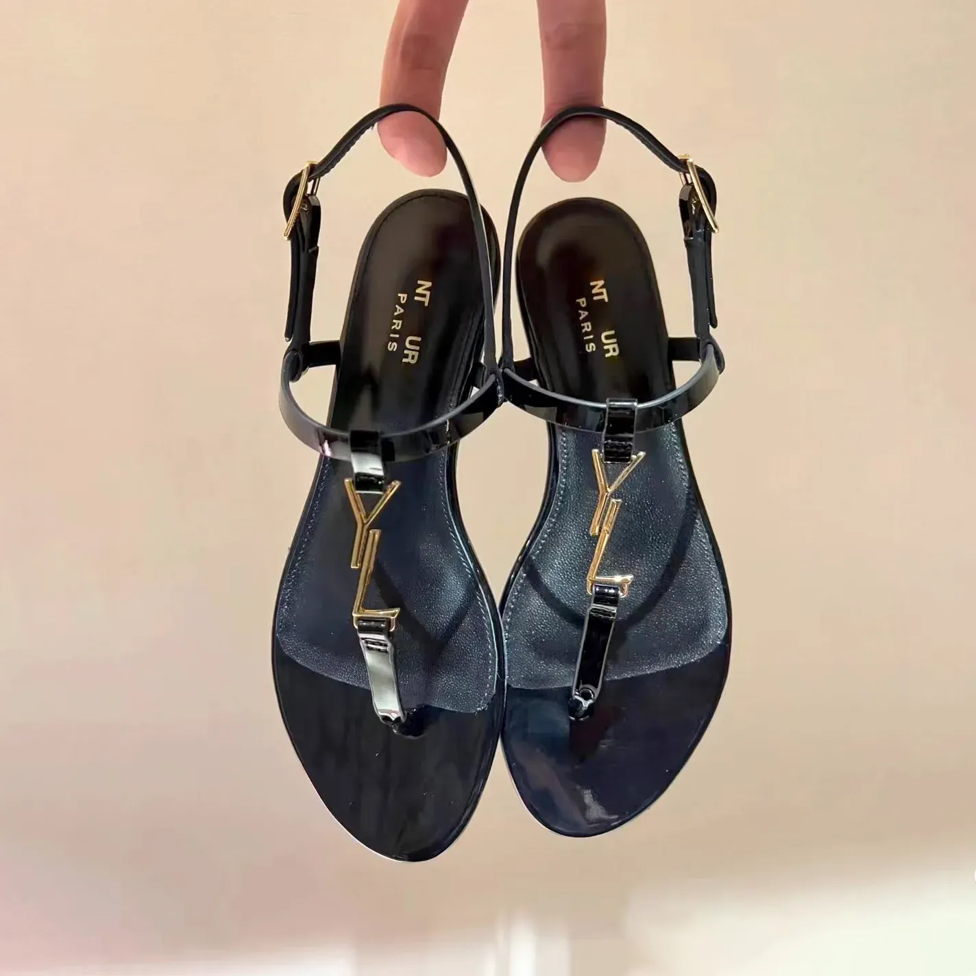 Fashion Mule Summer Slide New Style Flat Heel Frauen Freizeitschuhe Designer Sandale Cassandra Männer Schuh Leder Sandale Luxus Loafer Geschenk Slipper Spaziergang Outdoor Sliders