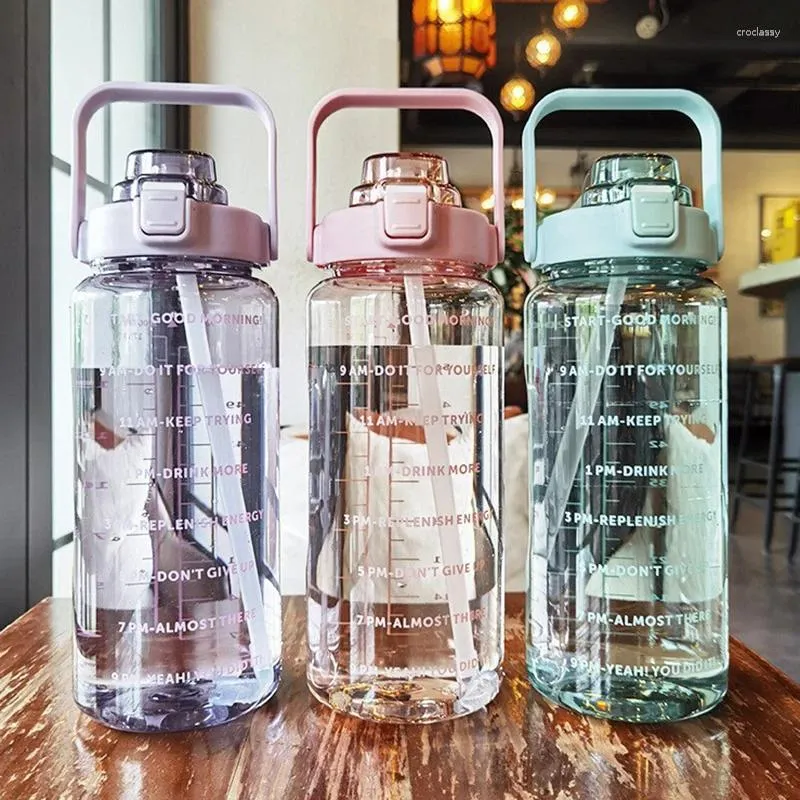 Bottiglie d'acqua da 2 litri tazza di grande capacità sport estivi graduati in plastica resistente ad alta temperatura