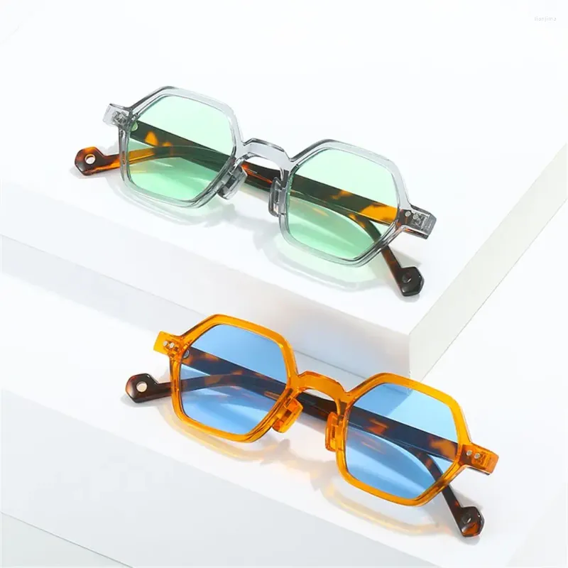 Lunettes de soleil Vintage Polygon Orange Square pour les femmes Fashion Fashion Hexagon Clear Ocean Lens Shades UV400 RIVETS SUMPRESS