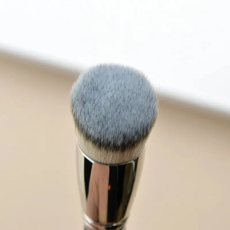 Makeup Brushes Foundation Coniąca kątowy okładka syntetyczna ciemna kółko płyn krem ​​kosmetyków konturu