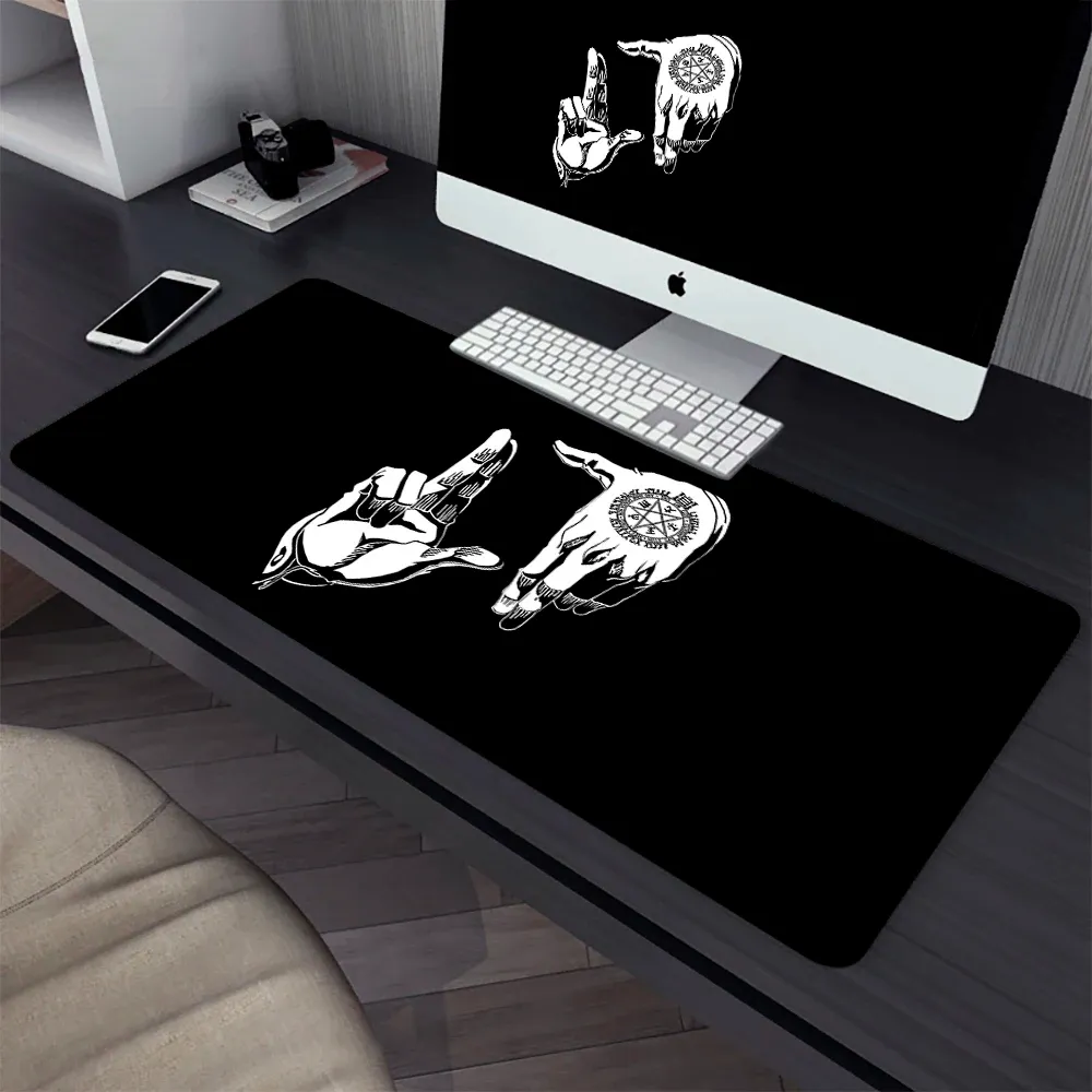 Drukarki Hellsing ALUCARD DUŻA GWA MOLE MOUSKI KOMPUTER MOUSEPAD PC Gamer Laptop Mysh Mat Office MAUSEPAD XXL Keyboard Mat Pad biurka