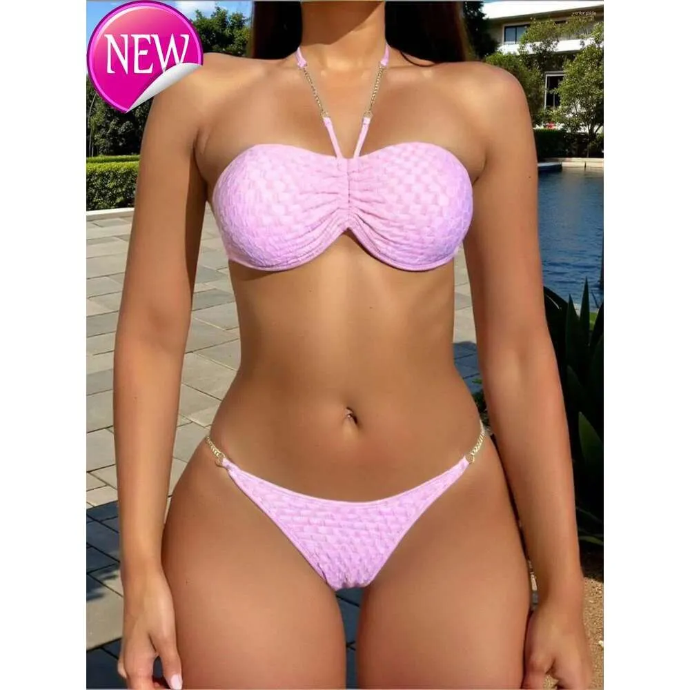 2024 NUOVO Fashion Designer Wholesale Womens Swimwear Sexy Womens Sexy Pleate Bikini Set Women Pink Metal Cint Up Up Bandeau Micro Beach Bareding Adday Triangle Swim