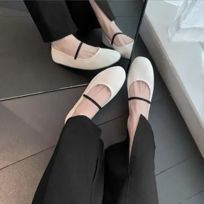 Casual Shoes Fashion Woman Flats Ladies Outdoor Ballerina Shoe Shallow Mouth Slip On Women Soft Sole Ballet