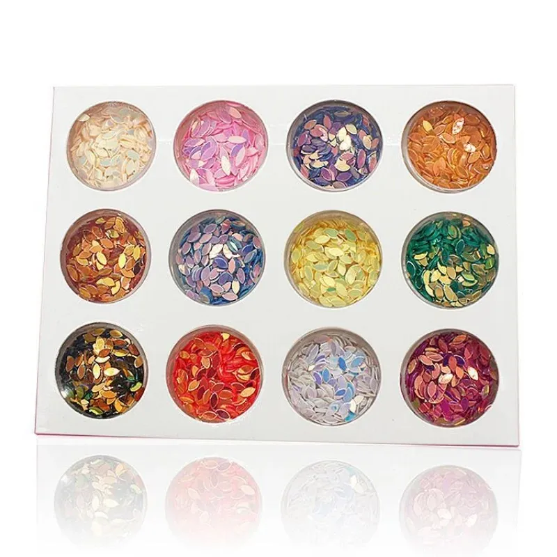12 Seiten pro Box gemischte farbenfrohe Paillettenfüller für Siliziumformschalen -Chips Süßigkeiten Papierbuchstaben Pailletten Nagelkunstschmuck Herstellung