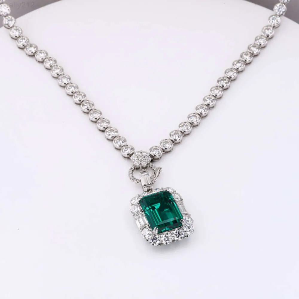 Starsgem Custom Lab Emerald Pendant Collier 9k White Gold Link Tennis Chain