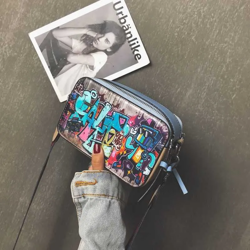 designer torba graffiti fajna mała kwadratowa torba 2021 Nowy Instagram Super gorący wszechstronny, swobodny pasek na ramię pojedynczy odbicie crossbody