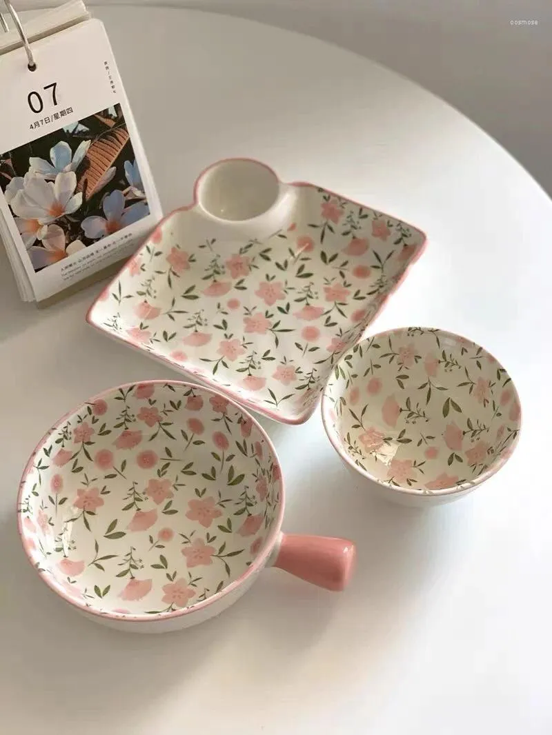 Plattor japansk pastoral stil liten färsk rosa blommor keramisk hushållssoppplatta skål mjölkpottbröd huvudrätt