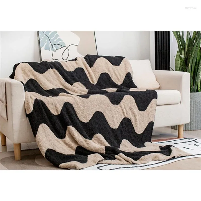 Coperte ondate a strisce a strisce a metà lato velluto a maglia divano coperta divano a scialle estate copertura per aria condizionata Office pausa pranzo