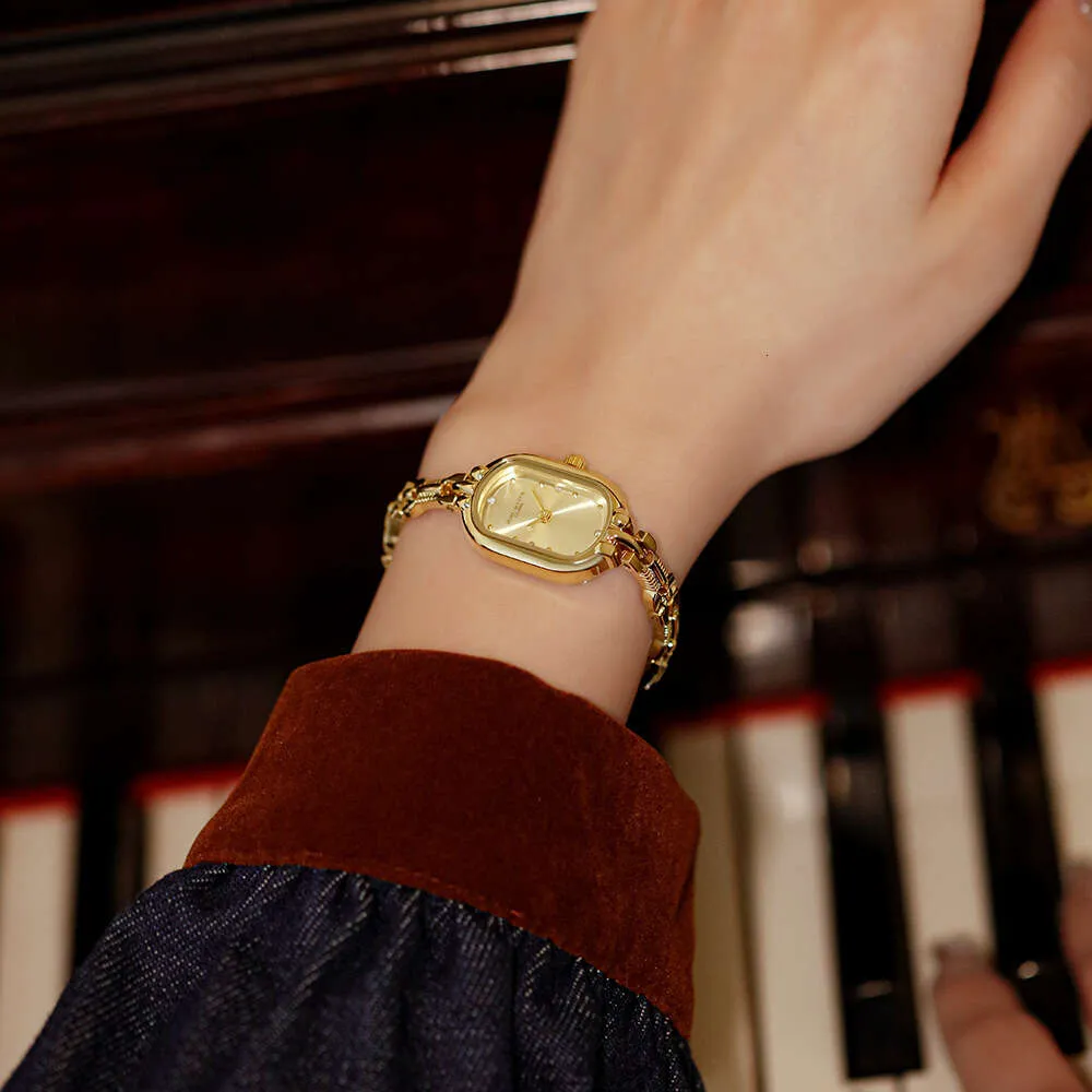Elegant Gold Bracelet Watch Timeless Luxury on Your Wrist