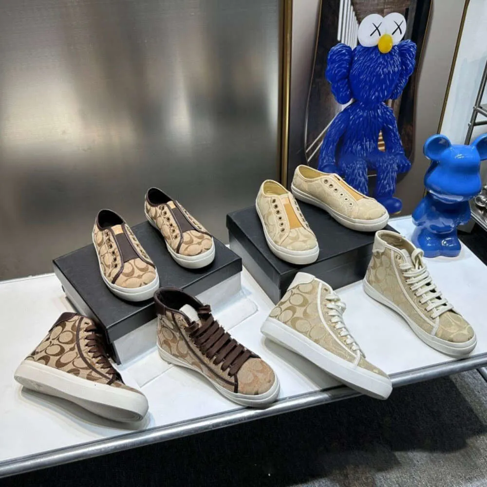 Wayshoes Projektant luksusowa Coache Klasyczna trampka swobodna okrągła głowa koronka w górę vintage kolorowe buty damskie damskie buty na zewnątrz i jesień płaski pięta