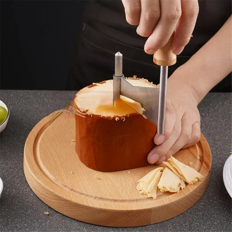 チーズチーズカッティング木製ロータリーシェーバーマニュアルキッチンベーキングチョコレートチップスクレーパーフラワーカッターチーズシュレッダー