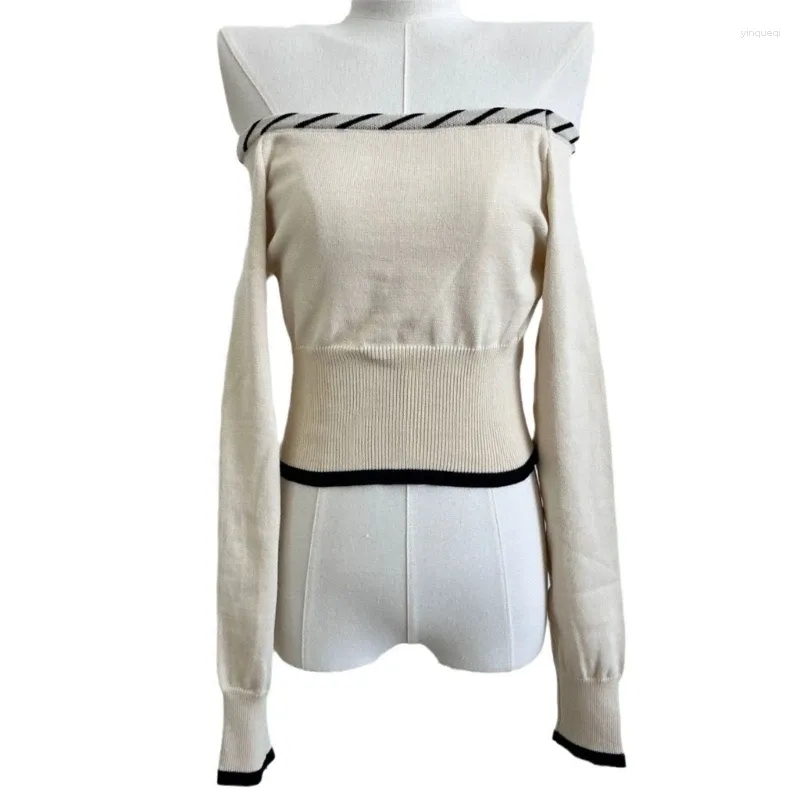 T-shirts pour femmes Sexy Struided Spoule Shoulder Long Sweater Sweater pour les femmes Rangée en tricot Tirover Crop Top