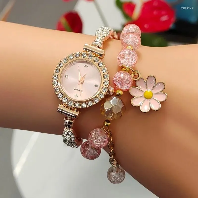 Montre-bracelets 2024 Fashion Diamond Round Women's Watch with Free Ajustement Bracelet Quartz