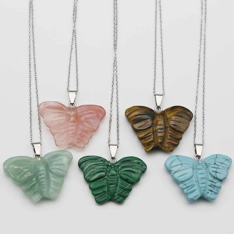 Colares pendentes Cristal de pedra natural Ágata esculpida borboleta