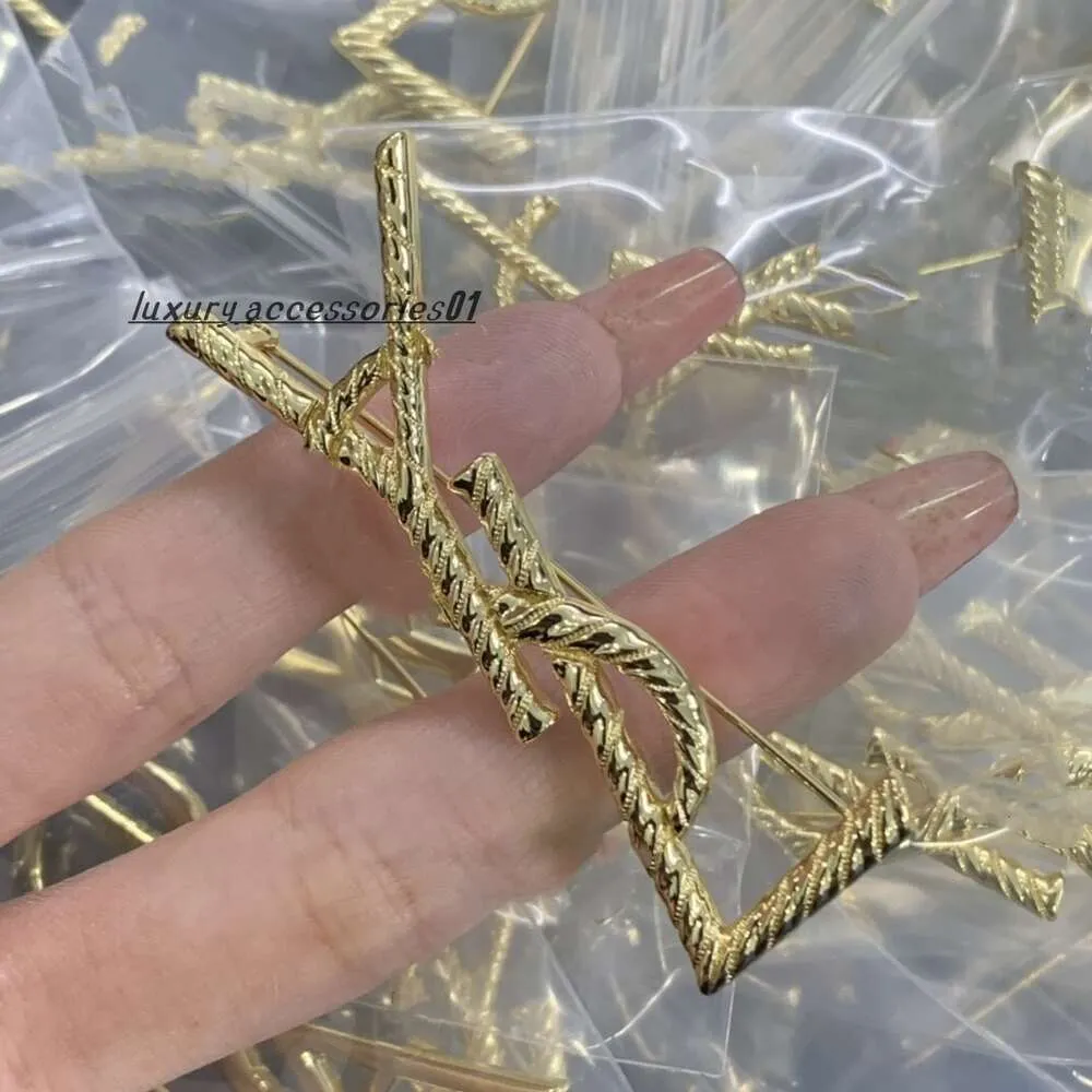 Designer Unisex Brooch Pins Metal Gold Silver Letter Y Pin for Suit Dress  from Dhgate Brooches - price 27.14