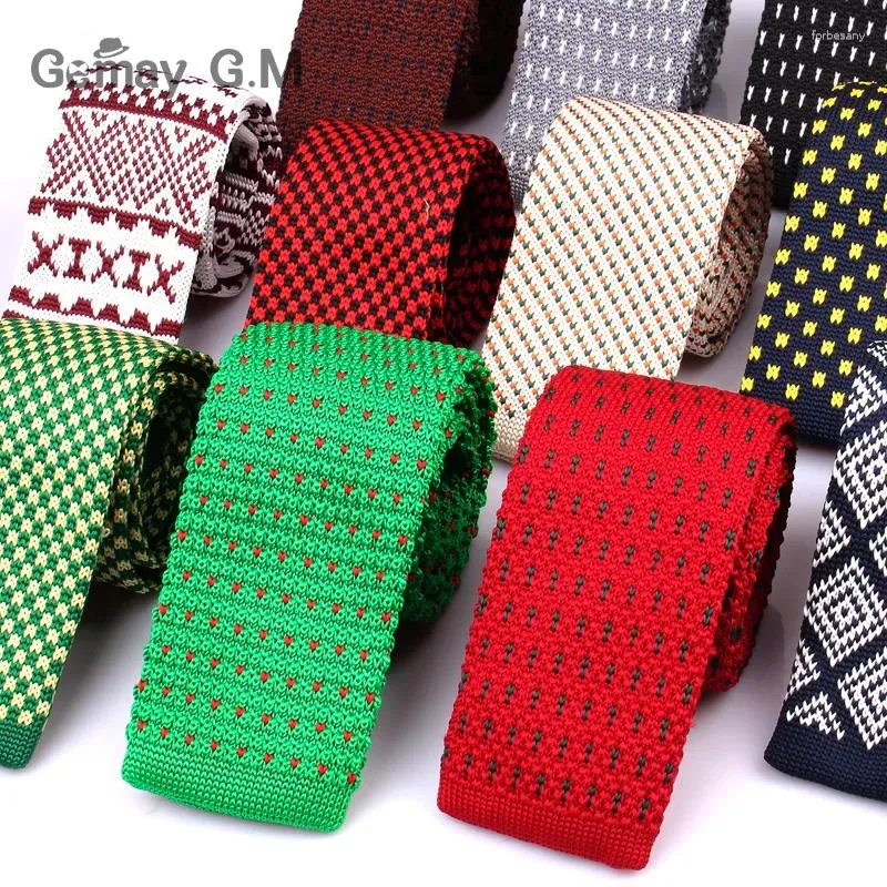 Bow Ties Knit Tie för män Casual Plaid Sticked Neck Fashion Mens Slips Bröllopsföretag Vuxen kostym Tuxedo